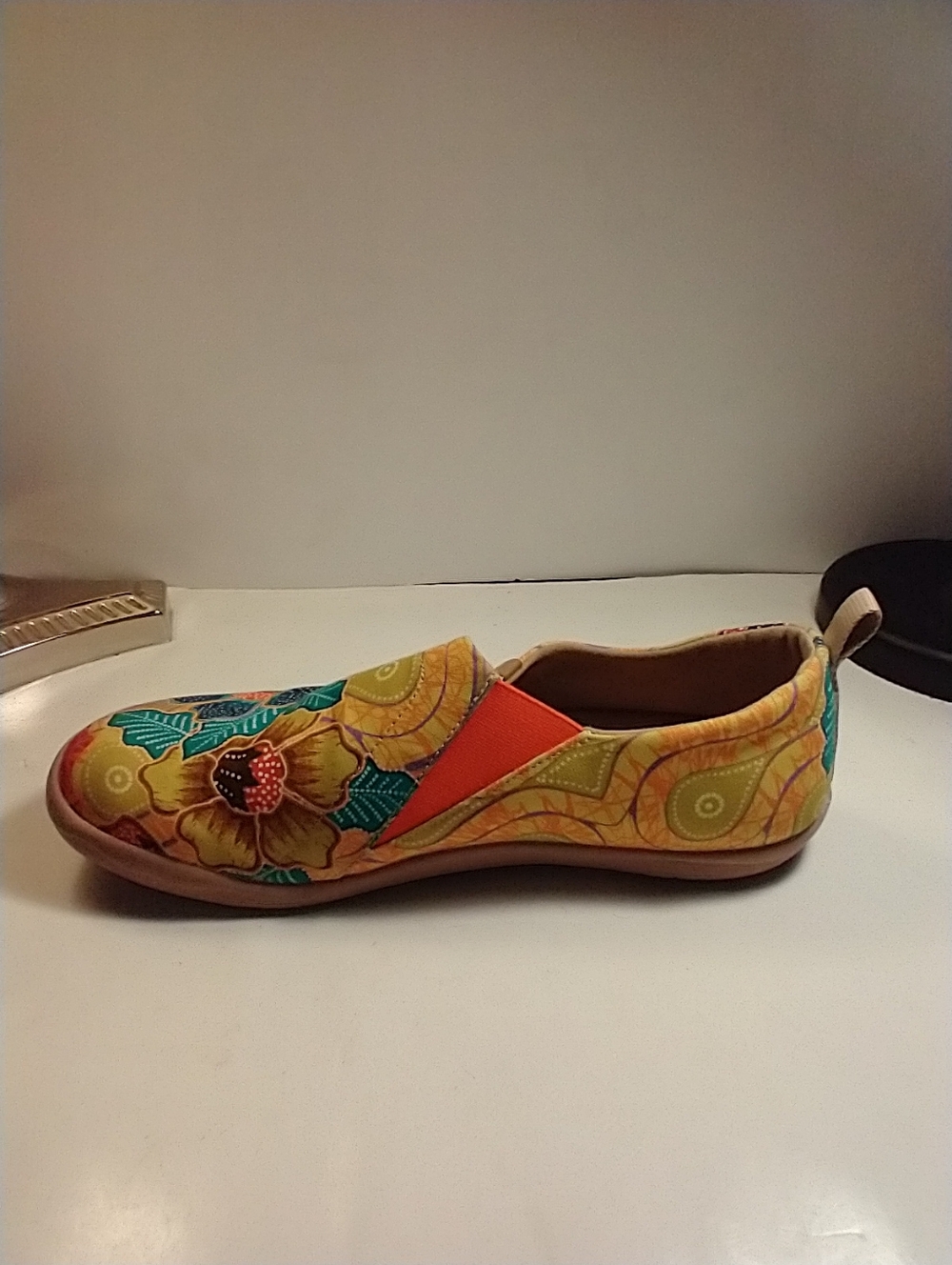 Colorful Floral Slip-On Women's Shoes - Yellow - Picture 6 of 10